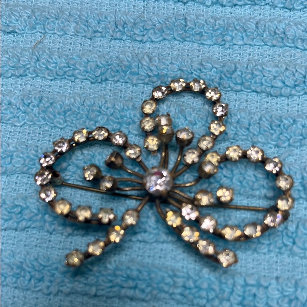 Elegant Gold and Silver Crystal Brooch